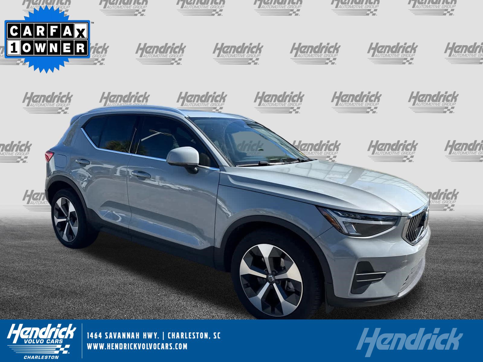 Used 2024 Volvo XC40 B5 Core w/ Climate Package
