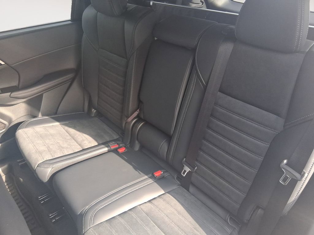 New 2026 Mitsubishi Outlander SE FWD image 13