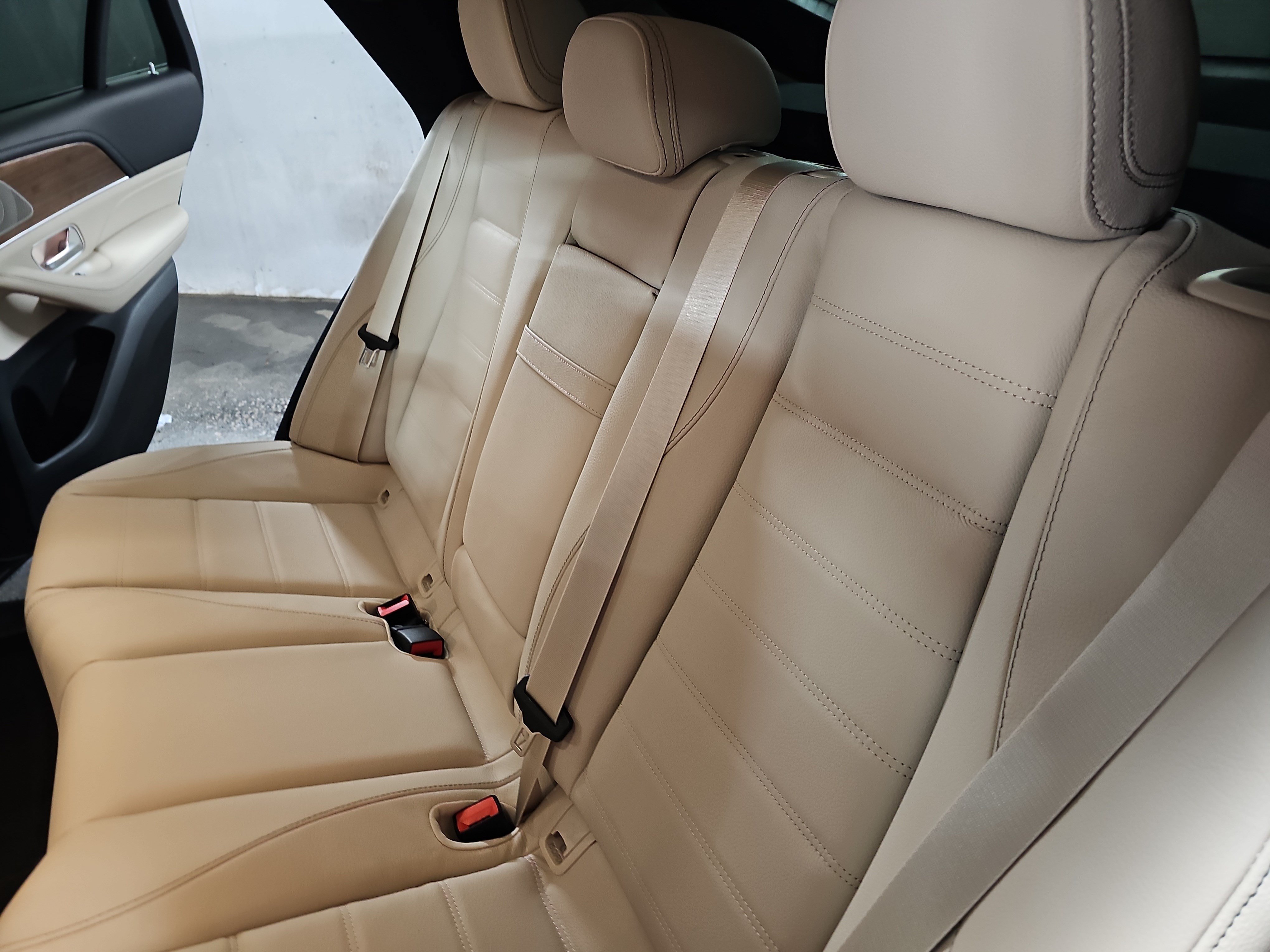 New 2026 Mercedes-Benz GLE 450 4MATIC Coupe image 14