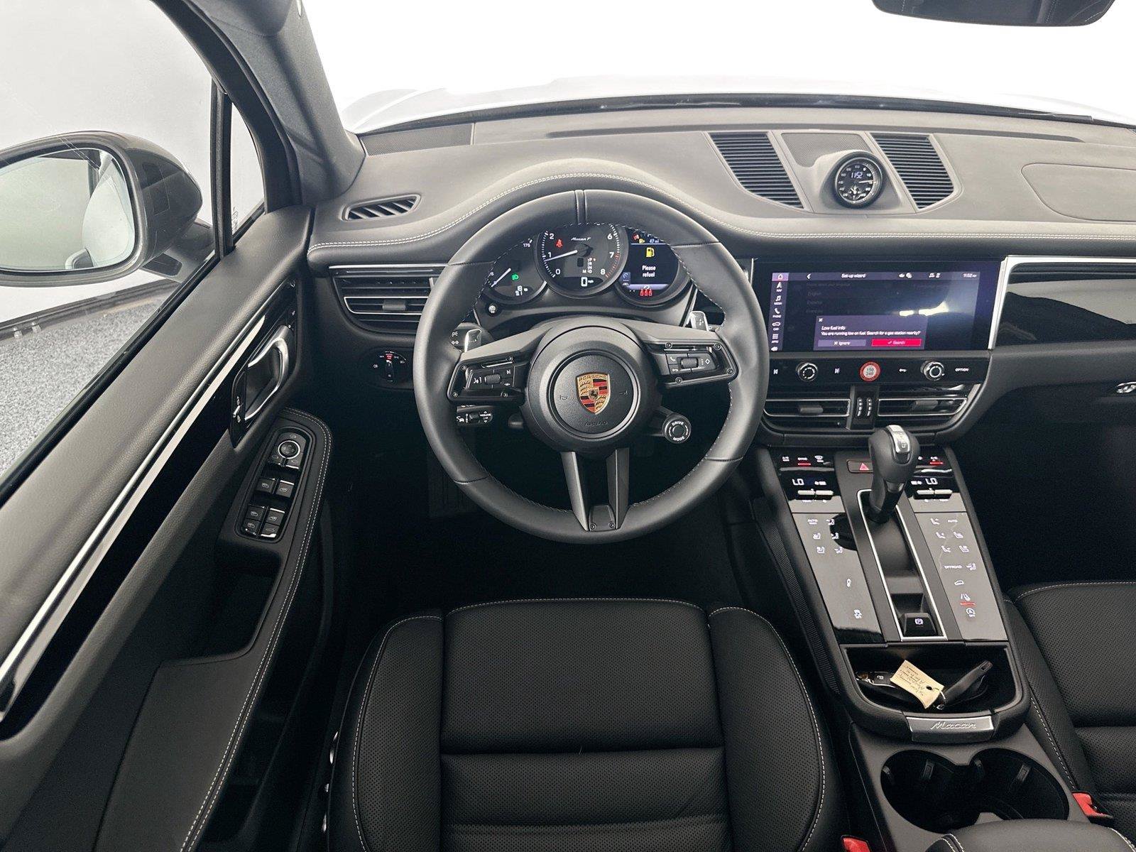 Used 2026 Porsche Macan Turbo AWD/4WD image 18