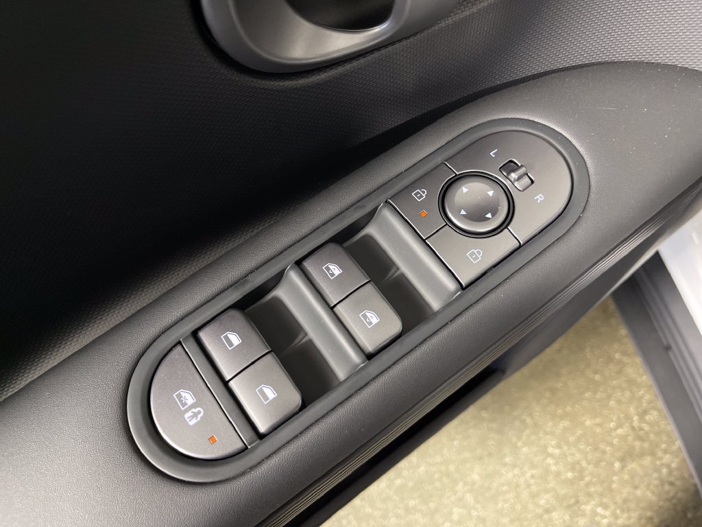 New 2027 Hyundai Ioniq 5 SEL RWD image 18