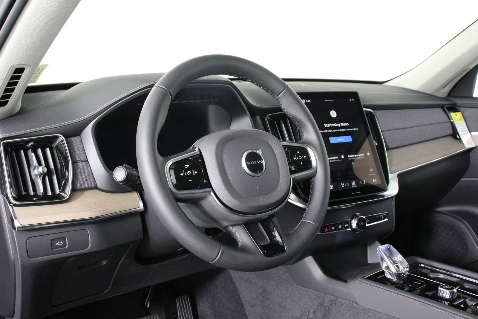 New 2026 Volvo XC90 B5 Core w/ Protection Package AWD/4WD image 8