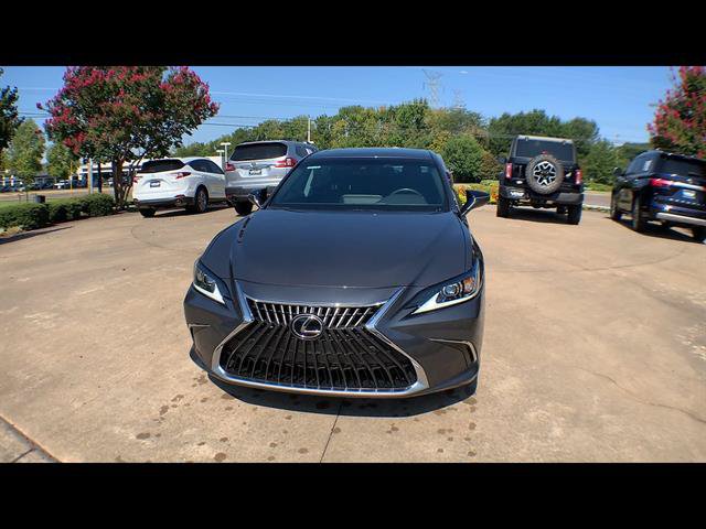 Certified 2022 Lexus ES 350 w/ Premium Package FWD image 3