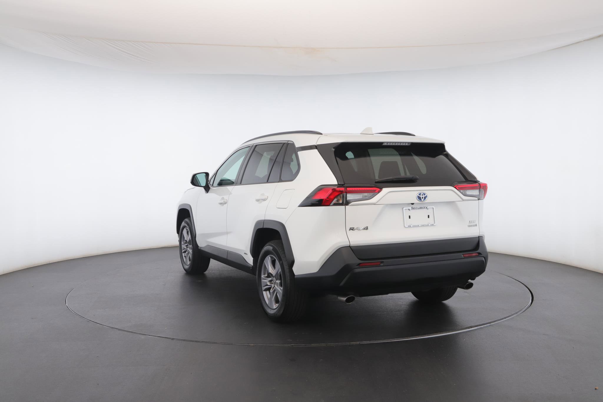 Used 2022 Toyota RAV4 XLE image 22