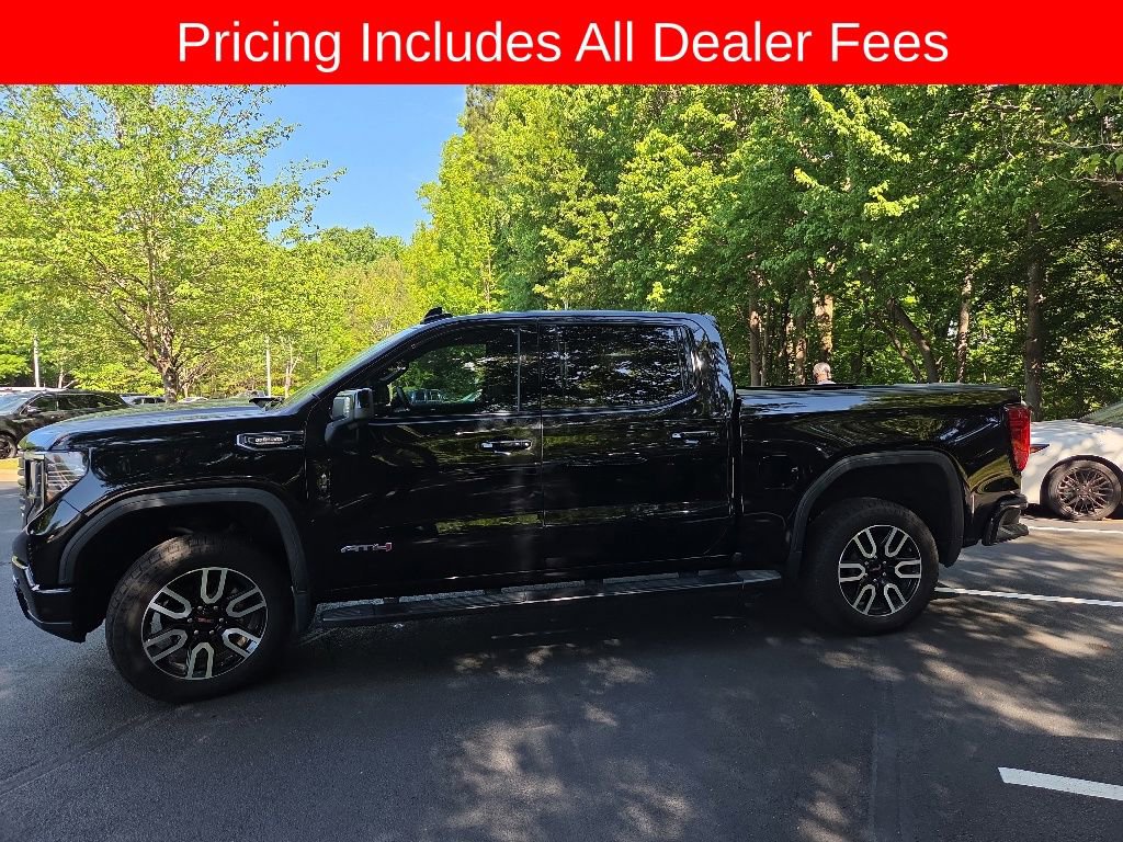 Used 2023 GMC Sierra 1500 AT4 w/ Technology Package AWD/4WD image 1