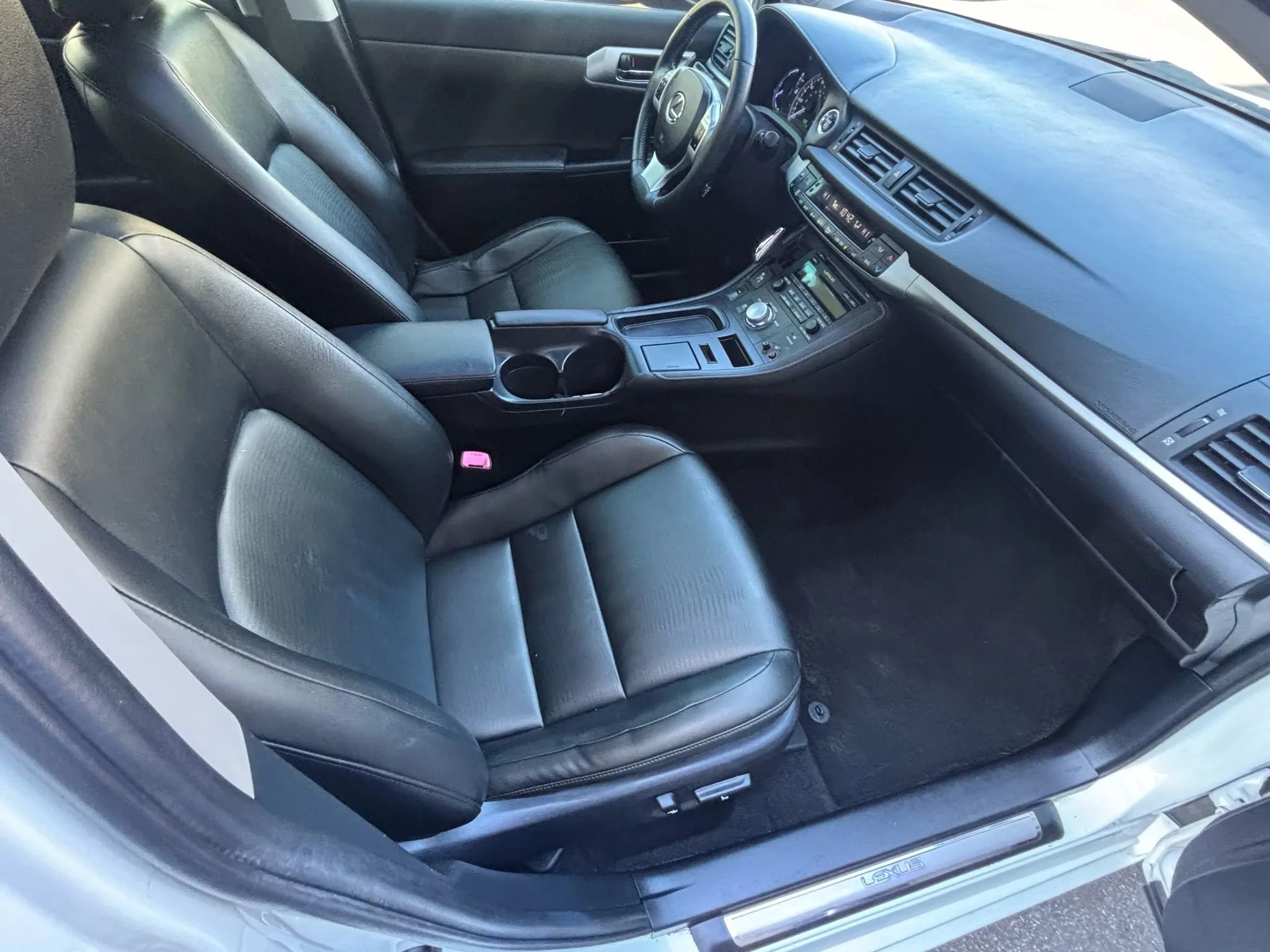 Used 2013 Lexus CT 200h image 20