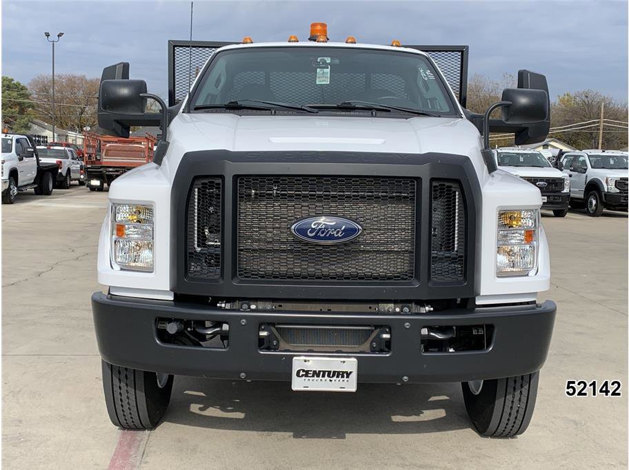 Used 2022 Ford F750 2WD Regular Cab Super Duty image 11
