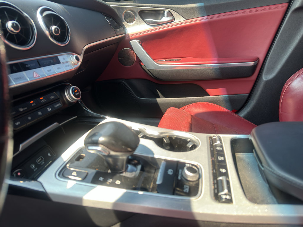 Used 2018 Kia Stinger GT2 AWD/4WD image 20
