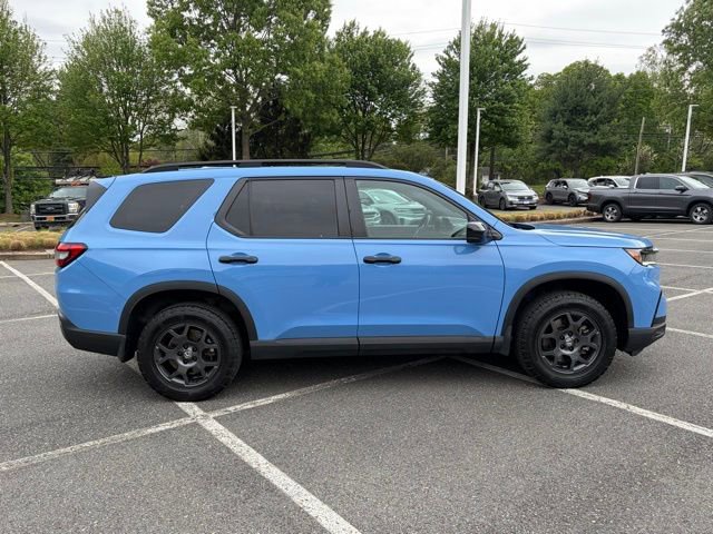 Certified 2023 Honda Pilot TrailSport image 7