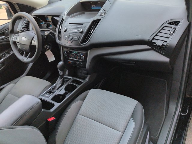 Used 2017 Ford Escape SE w/ SE Cold Weather Package AWD/4WD image 27