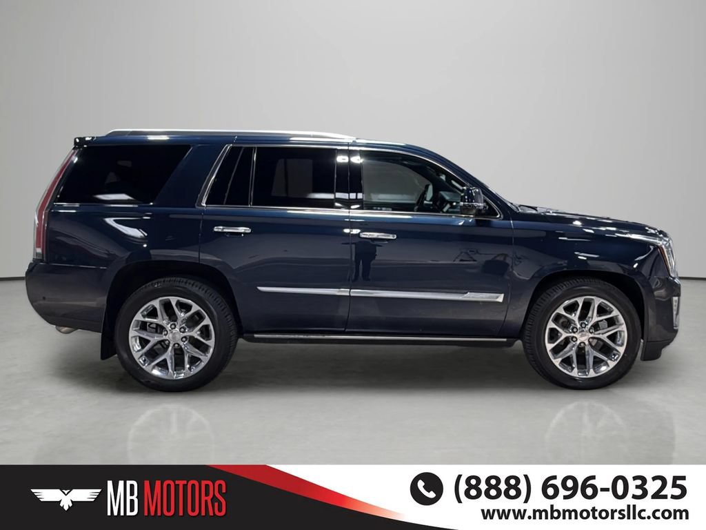 Used 2017 Cadillac Escalade Platinum AWD/4WD image 5