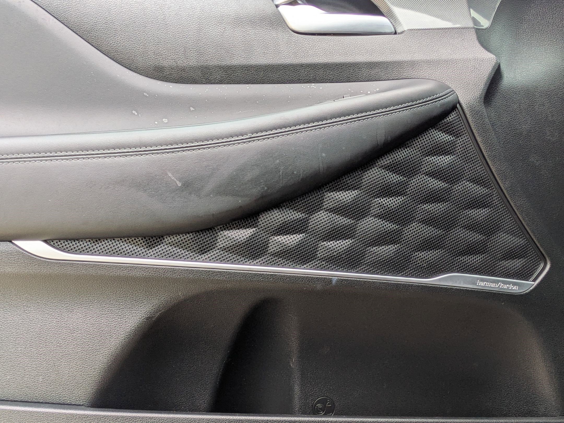 Used 2021 Hyundai Santa Fe SEL w/ Convenience + Premium Package image 15