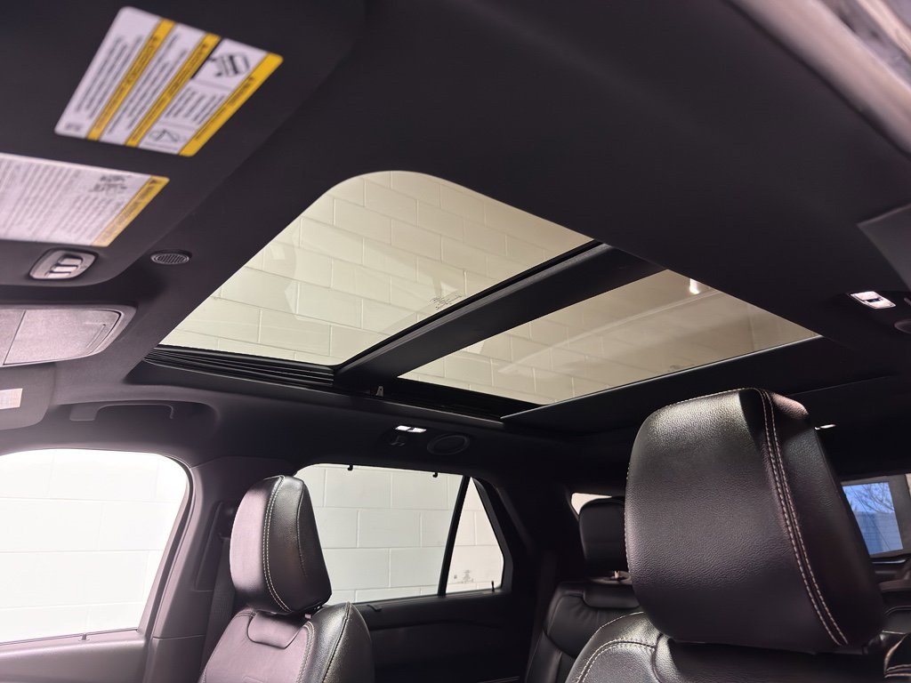 Used 2022 Ford Explorer ST w/ ST Street Pack AWD/4WD image 37