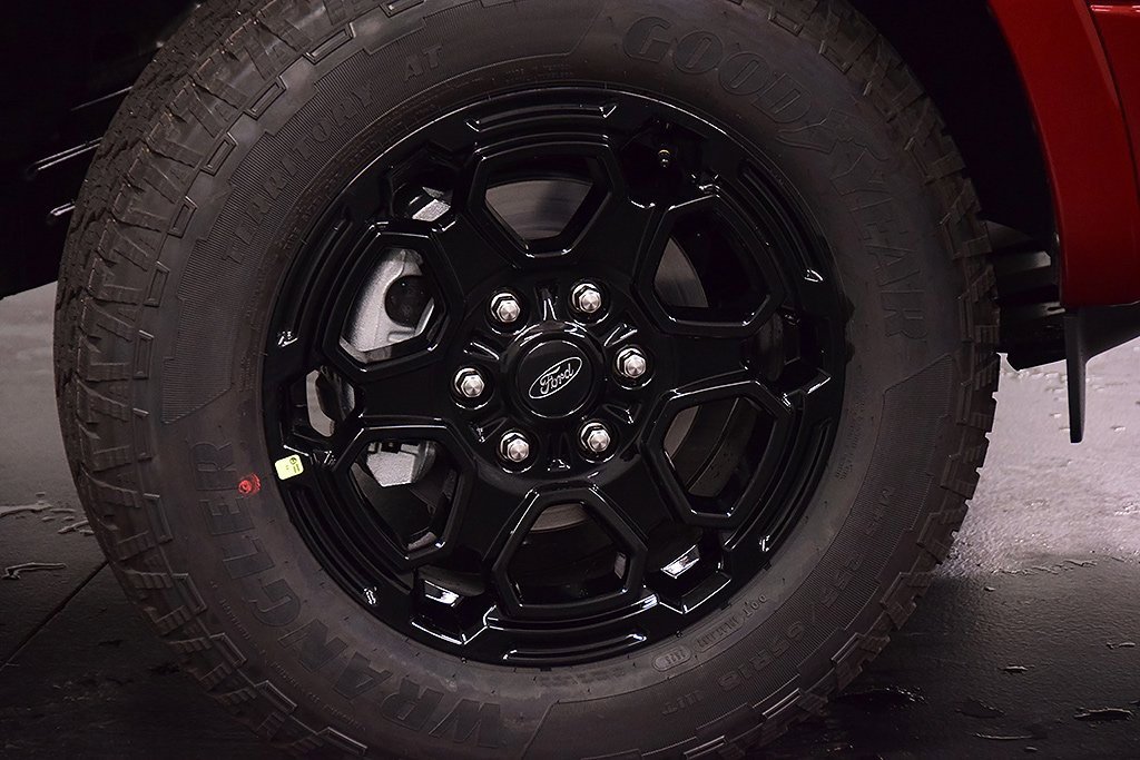 New 2025 Ford Ranger XLT w/ FX4 Off-Road Package image 11