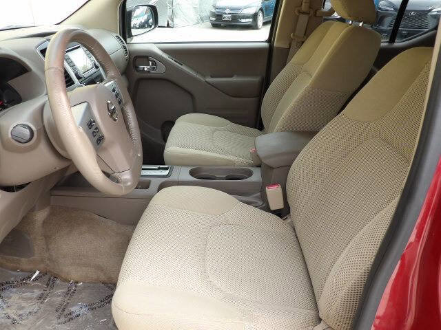 Used 2017 Nissan Frontier SV w/ SV Value Truck Package image 9