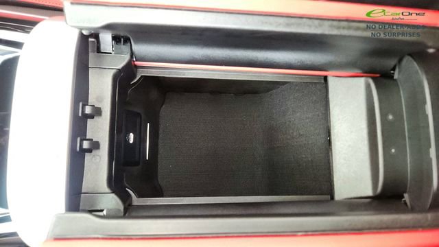 Used 2025 Mercedes-Benz GLC 300 4MATIC image 50