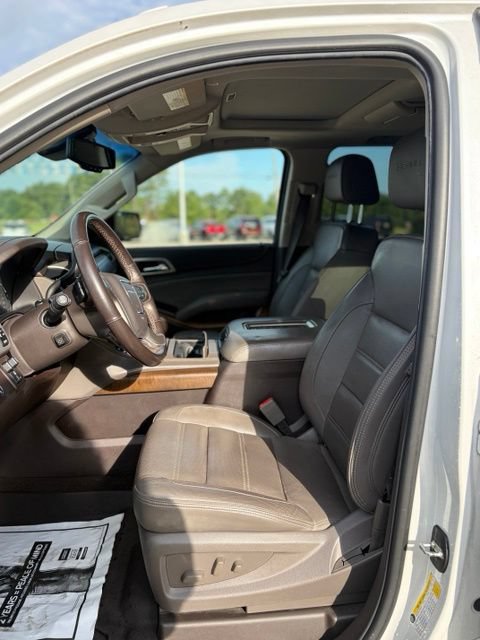 Used 2020 GMC Yukon XL Denali w/ Open Road Package RWD image 28