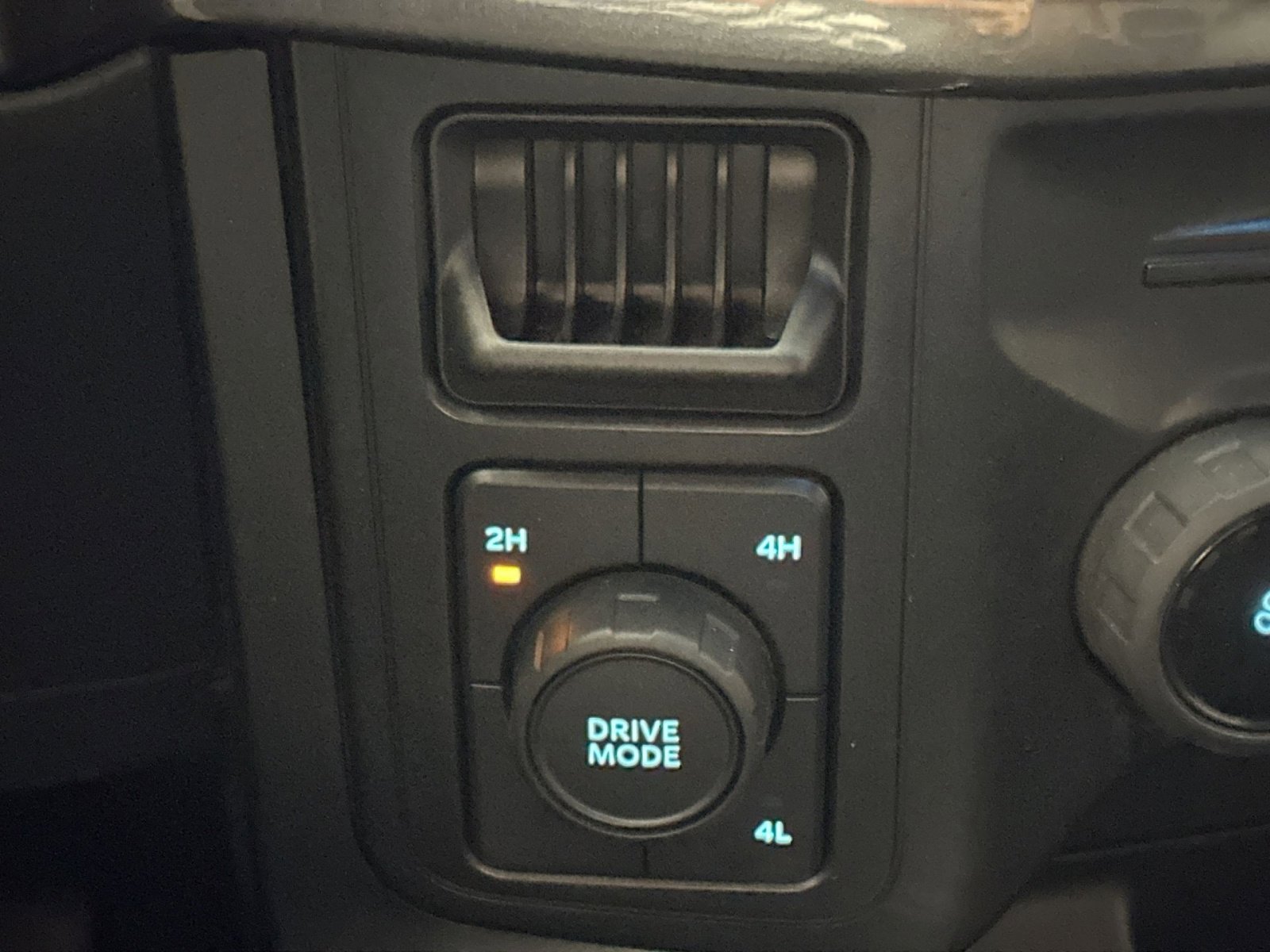 Used 2024 Ford F150 STX image 28