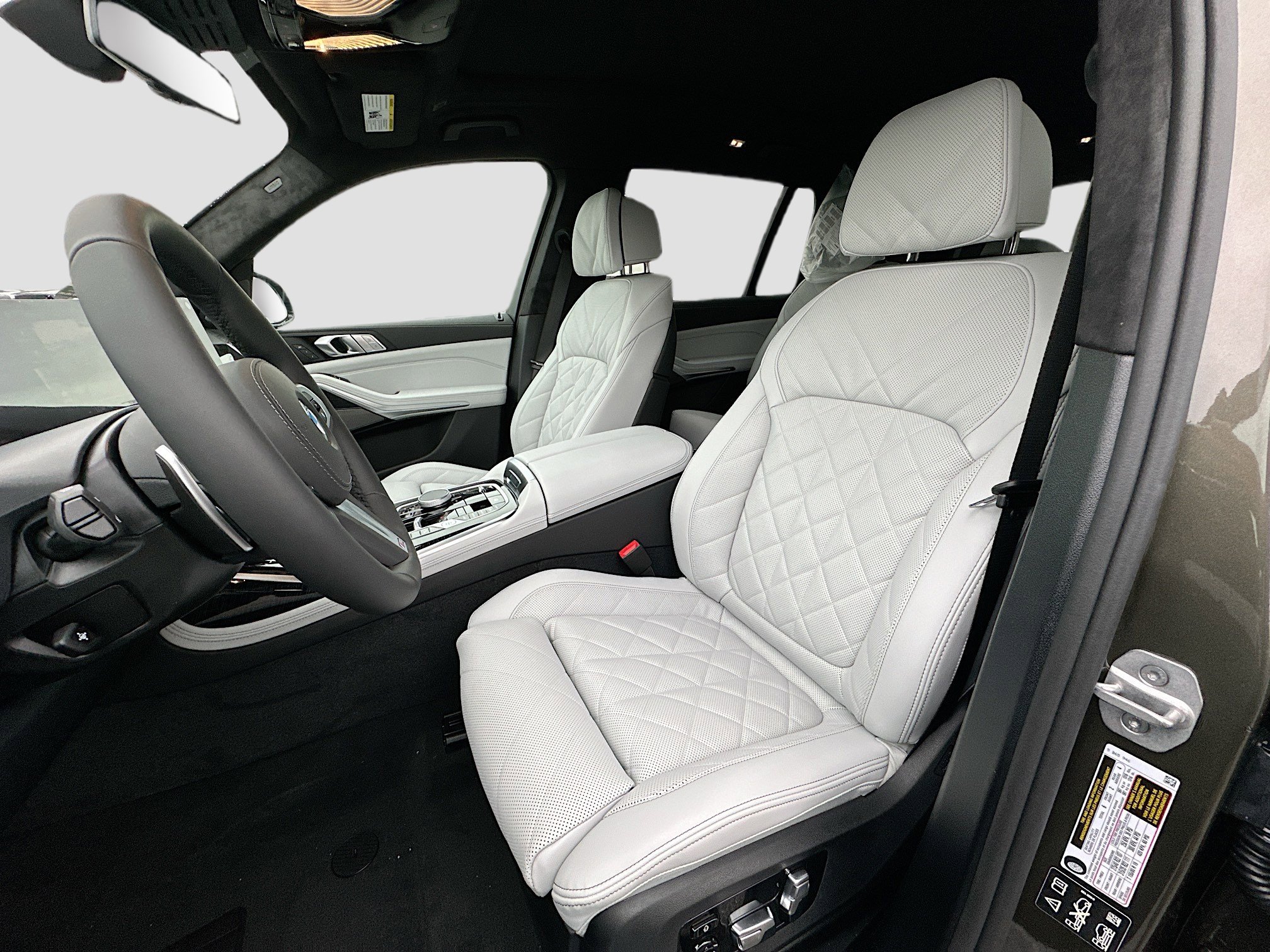 New 2026 BMW X7 xDrive40i w/ M Sport Package image 15