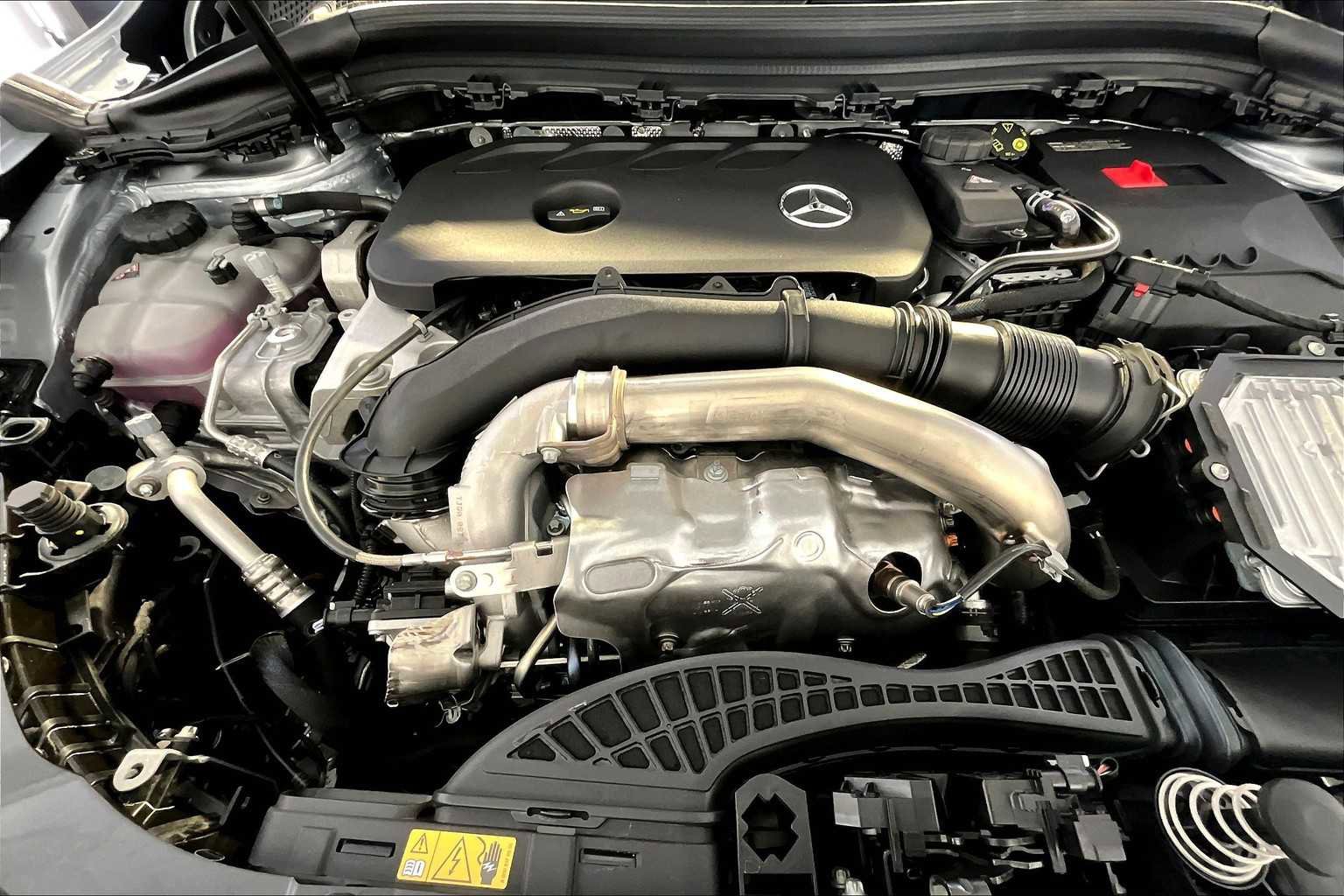 New 2026 Mercedes-Benz GLA 250 4MATIC image 14