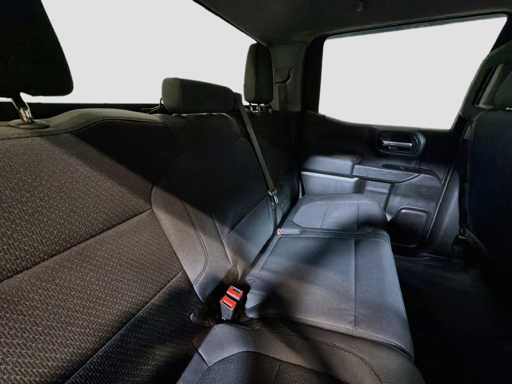 Used 2019 Chevrolet Silverado 1500 Custom w/ Custom Convenience Package AWD/4WD image 22