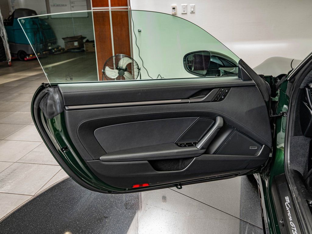 Certified 2026 Porsche 911 Carrera GTS image 31