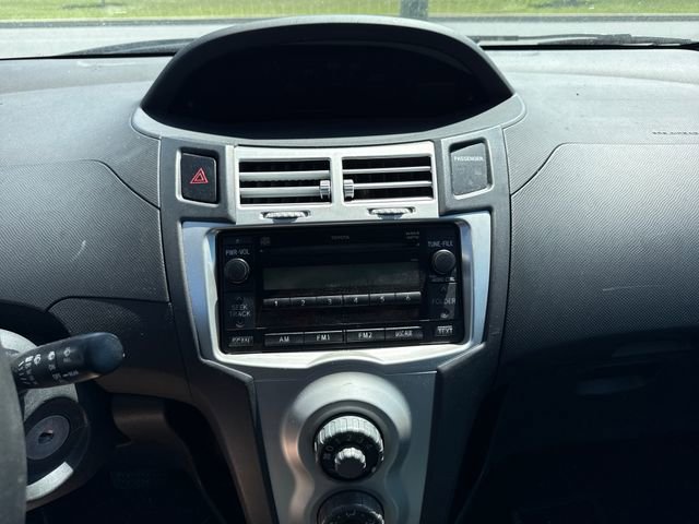 Used 2008 Toyota Yaris 2-Door Hatchback FWD image 22