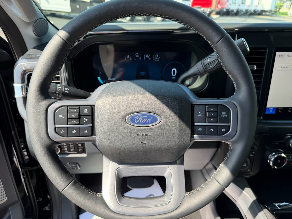 New 2026 Ford F350 Lariat w/ Lariat Ultimate Package AWD/4WD image 15