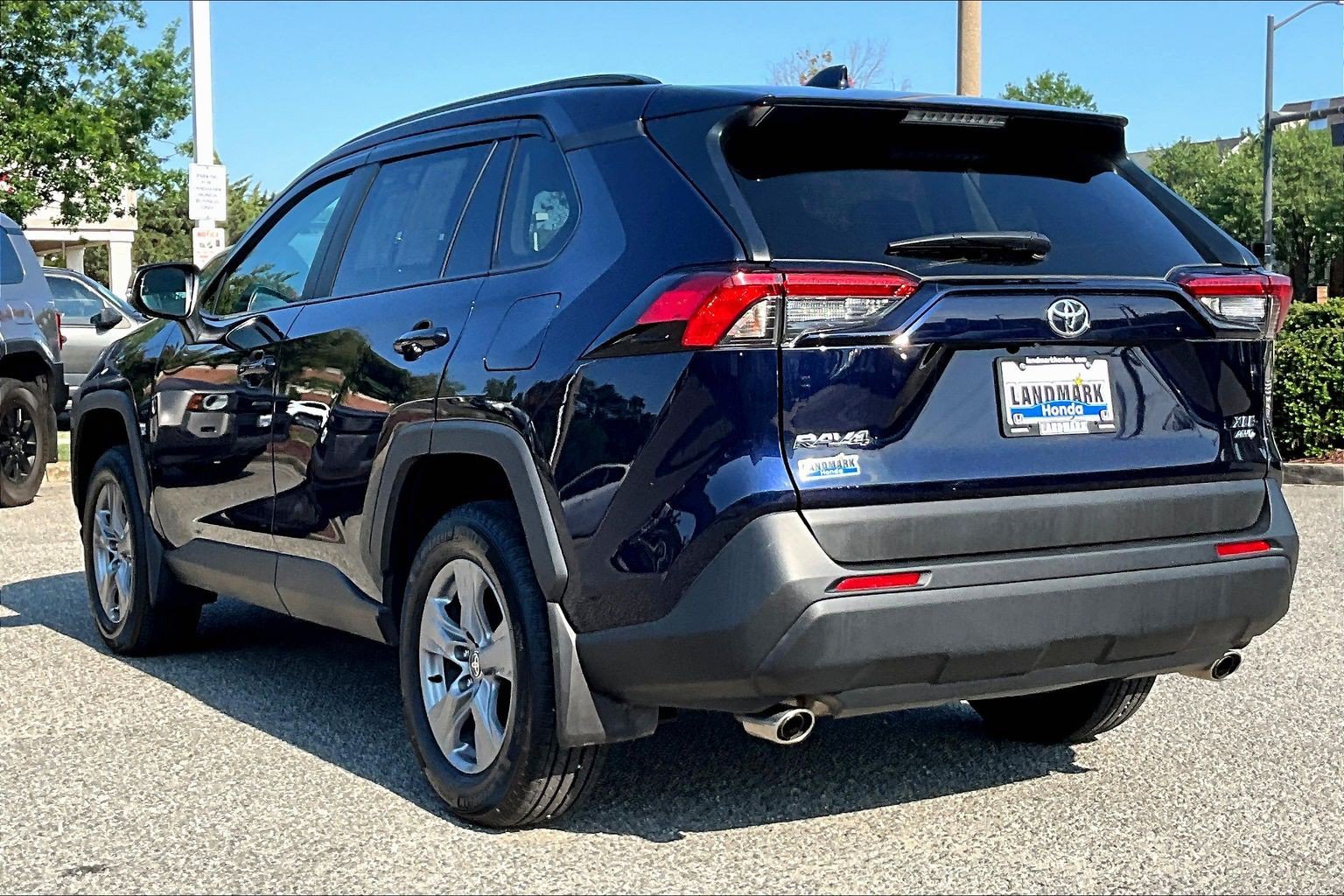 Used 2024 Toyota RAV4 XLE AWD/4WD image 12