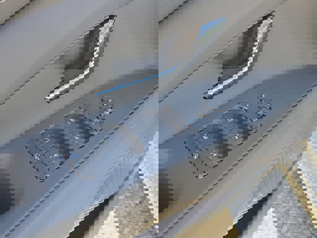 New 2026 Hyundai Elantra SEL Sport Premium image 17