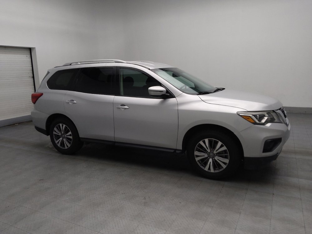Used 2020 Nissan Pathfinder SV image 11