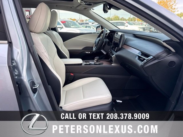 New 2026 Lexus RX 350h AWD/4WD image 12