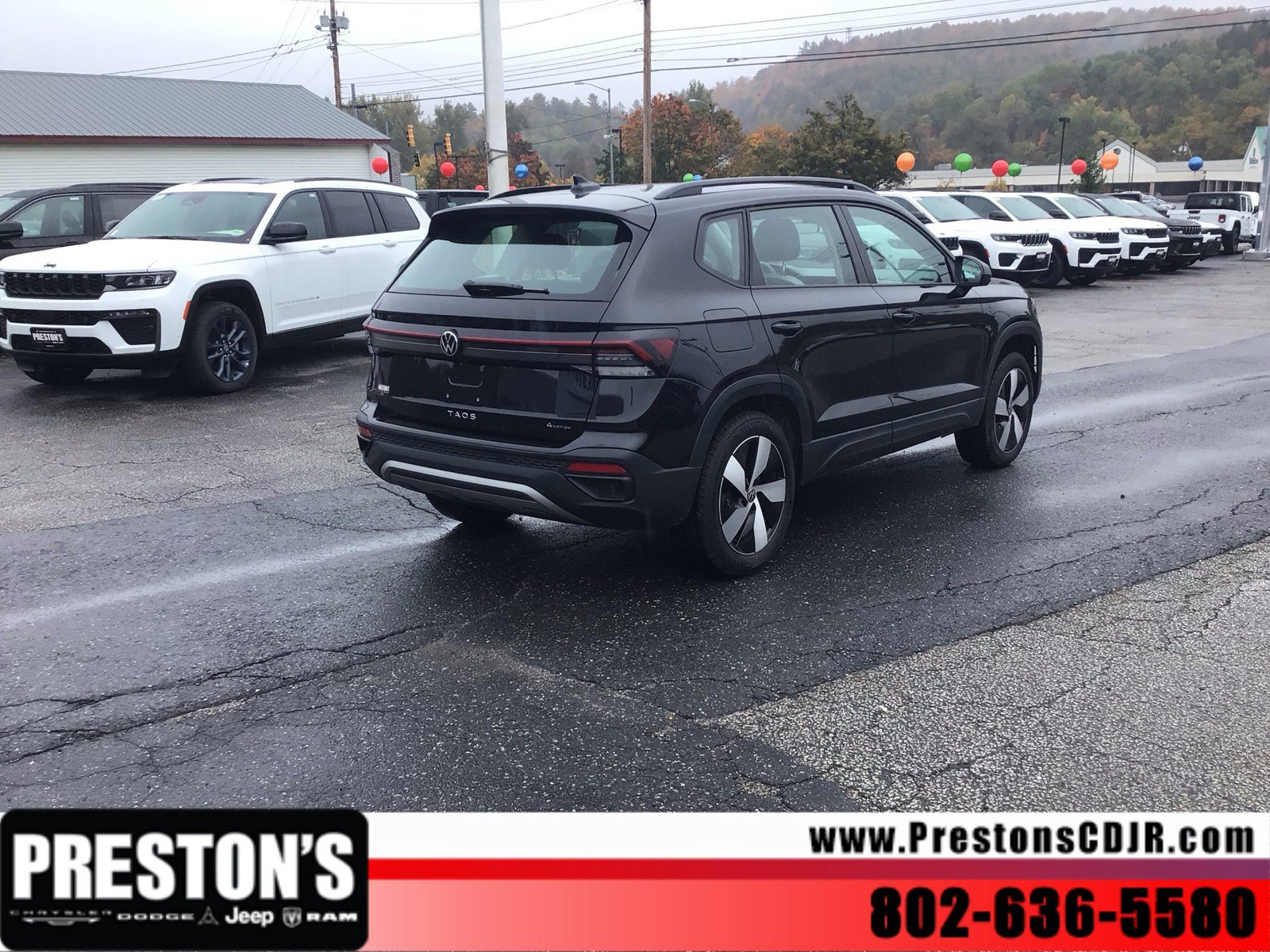 Used 2025 Volkswagen Taos S AWD/4WD image 5