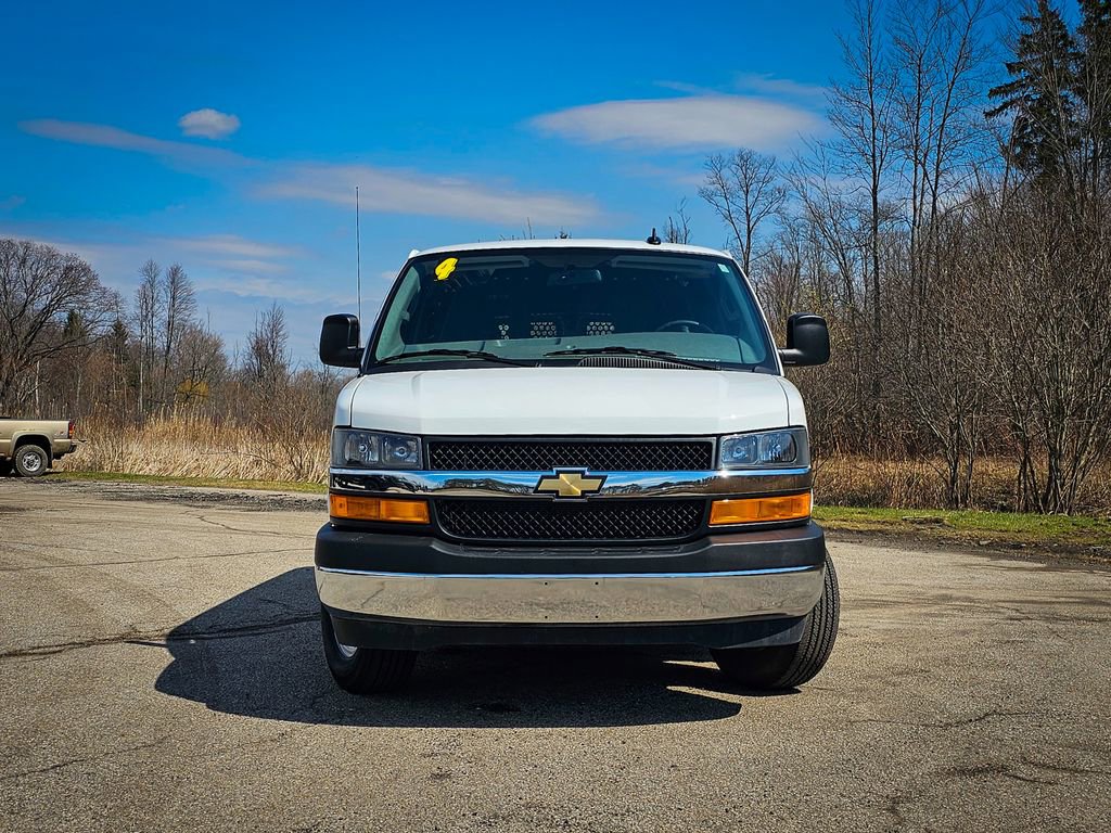 Used 2024 Chevrolet Express 2500 w/ Driver Convenience Package image 8