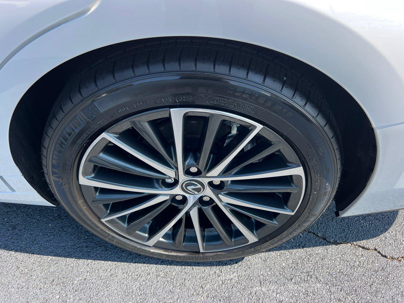 Certified 2025 Lexus ES 350 w/ Premium Package FWD image 20