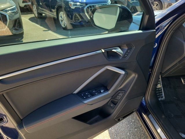 Certified 2025 Audi Q3 2.0T Premium Plus w/ Premium Plus Package image 18