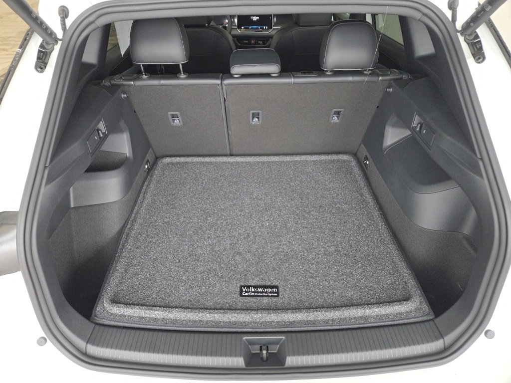 New 2026 Volkswagen Tiguan SE R-Line image 6