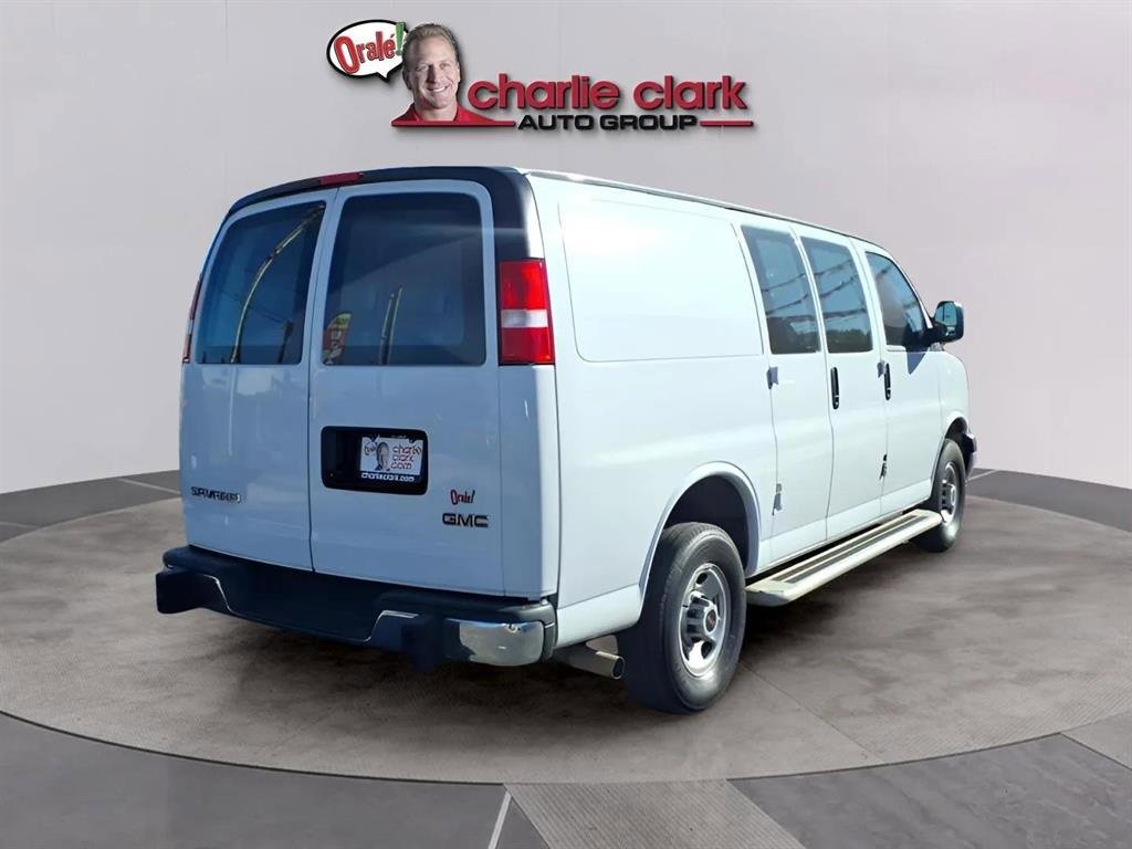 Used 2024 GMC Savana 2500 w/ Driver Convenience Package image 5
