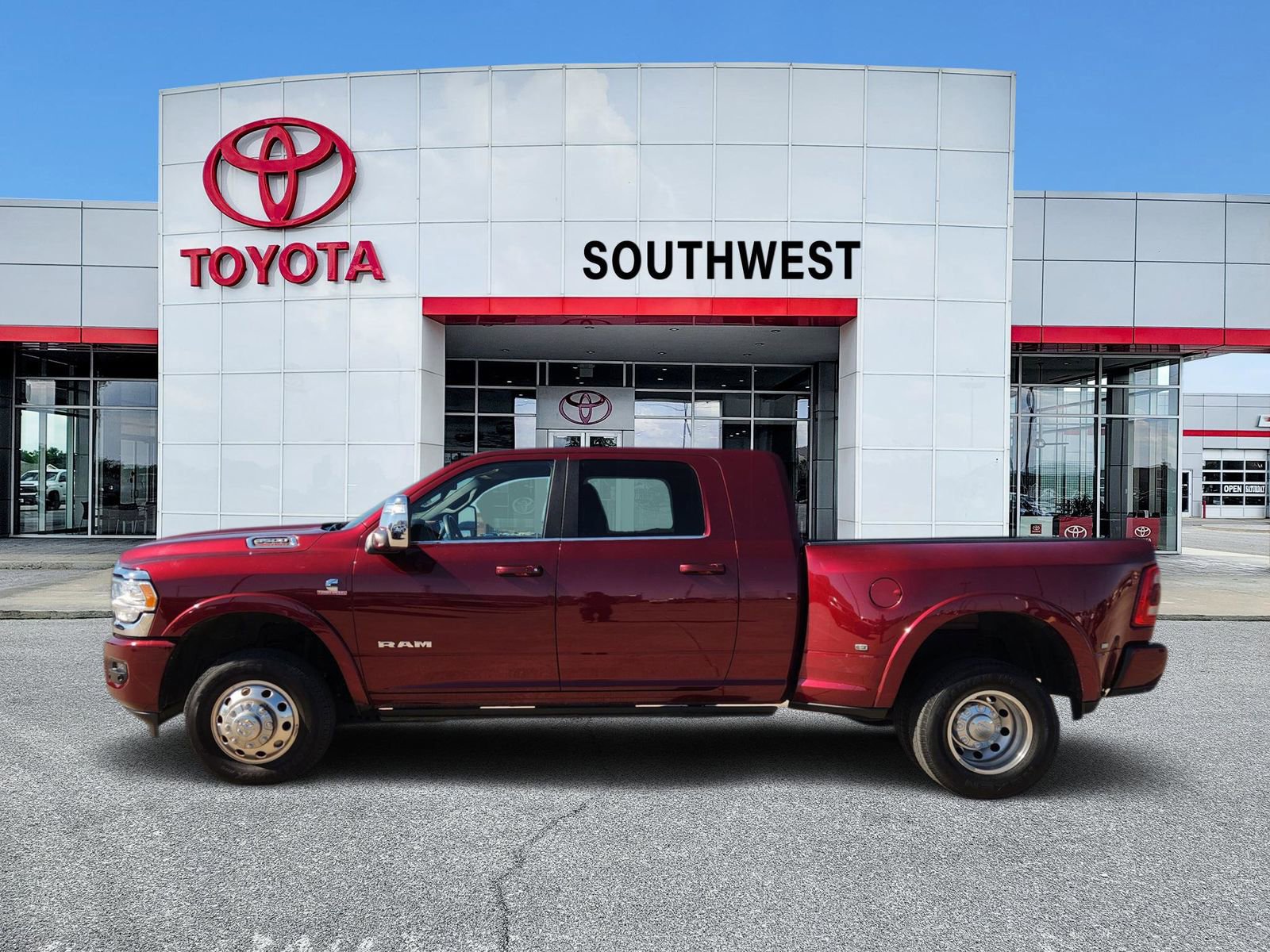 Used 2024 RAM 3500 Limited video 3