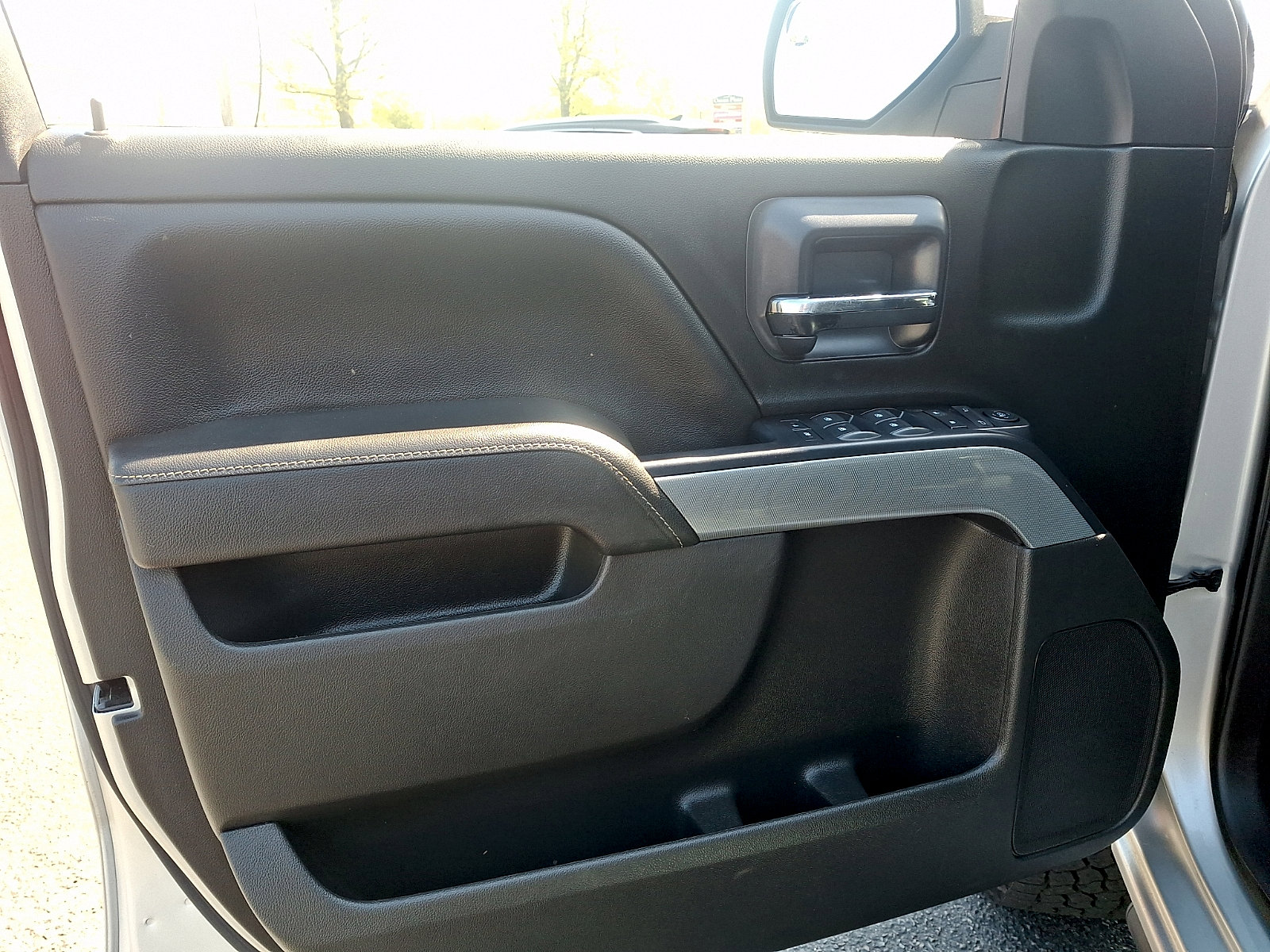 Certified 2018 Chevrolet Silverado 1500 LT w/ All Star Edition AWD/4WD image 14