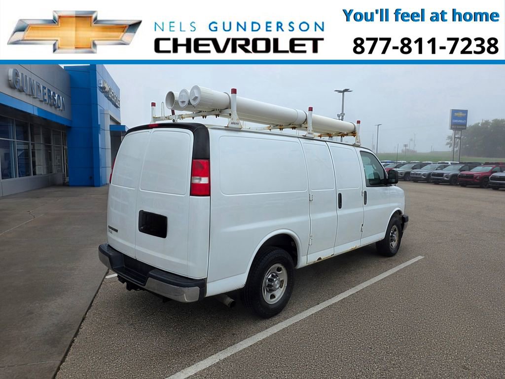 Used 2017 Chevrolet Express 3500 RWD image 6