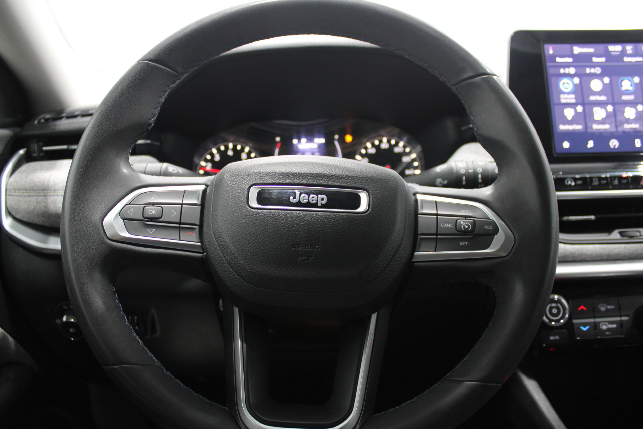Used 2022 Jeep Compass Latitude w/ Sun and Sound Group FWD image 26