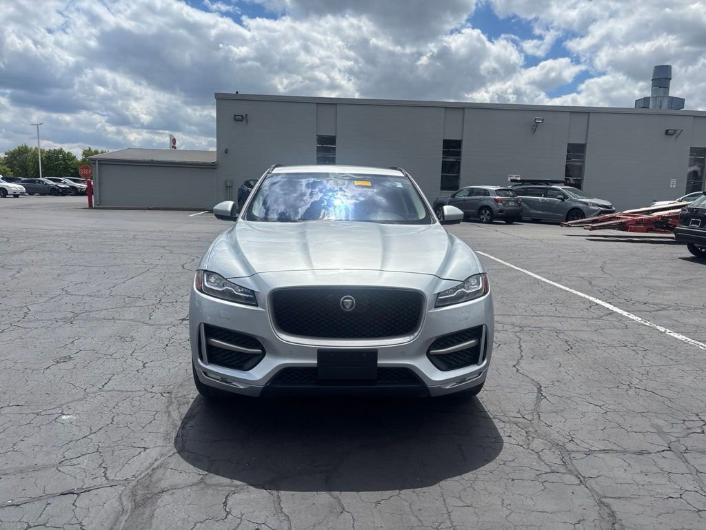 Used 2018 Jaguar F-PACE R-Sport AWD/4WD image 3