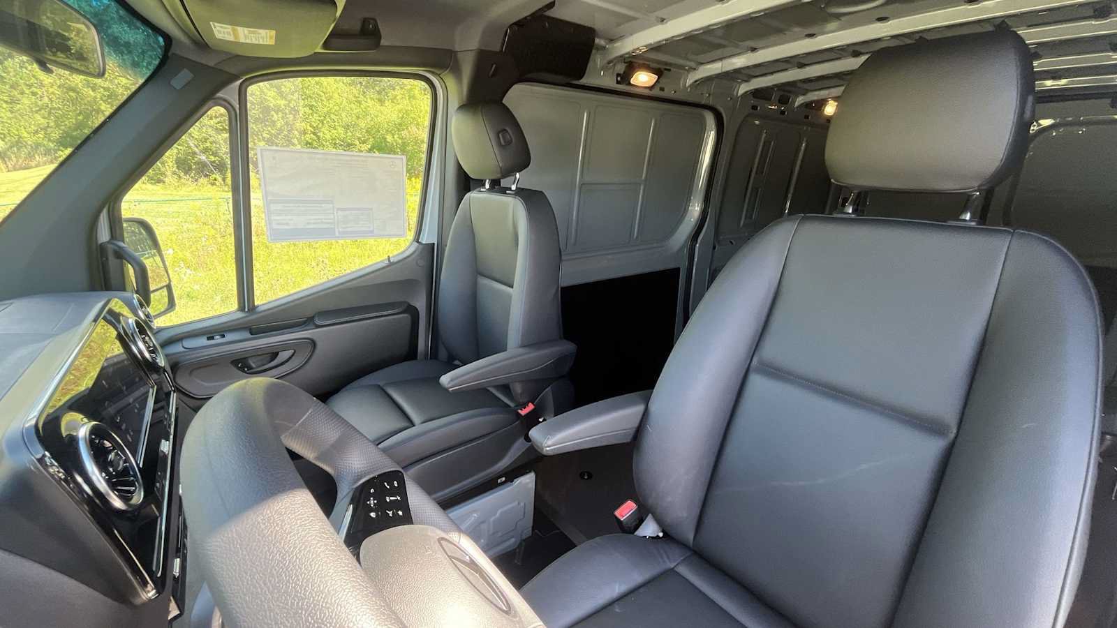 New 2026 Mercedes-Benz Sprinter 2500 image 27