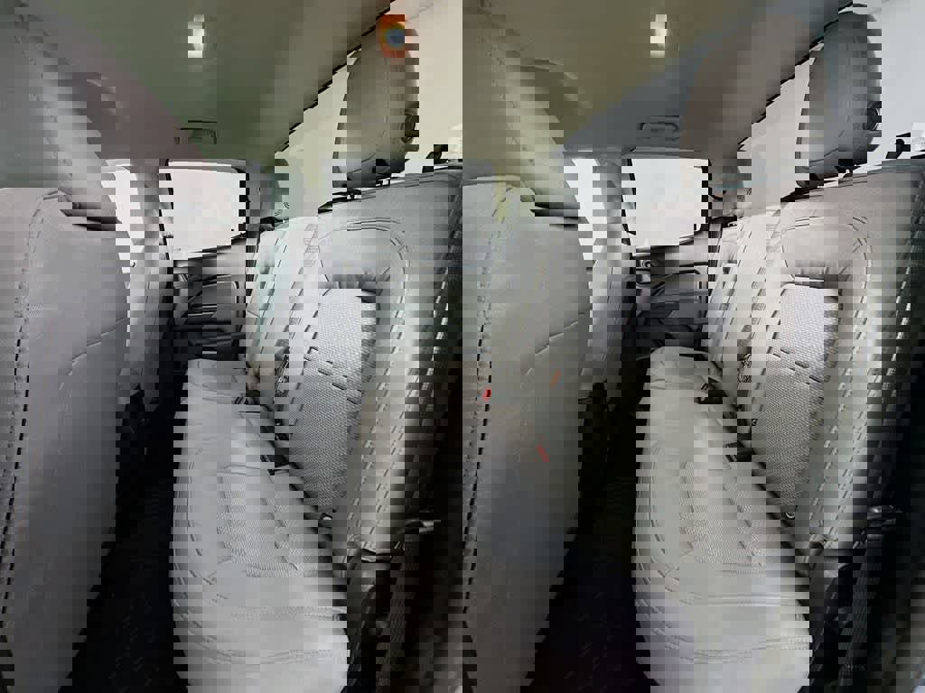 Used 2020 Chevrolet Colorado W/T w/ WT Convenience Package image 13