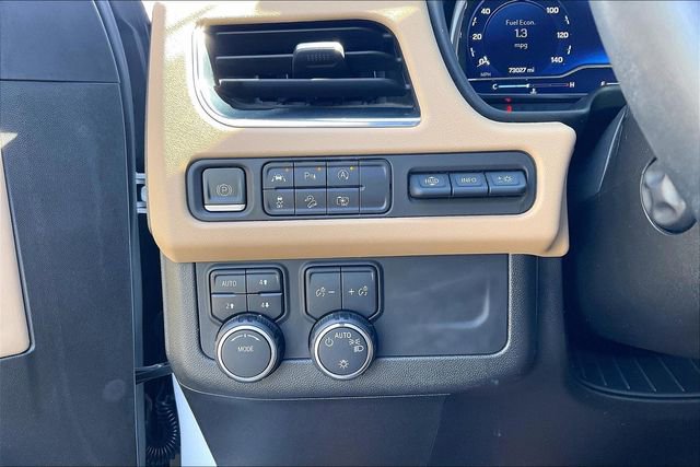 Used 2023 Chevrolet Suburban Premier AWD/4WD image 34