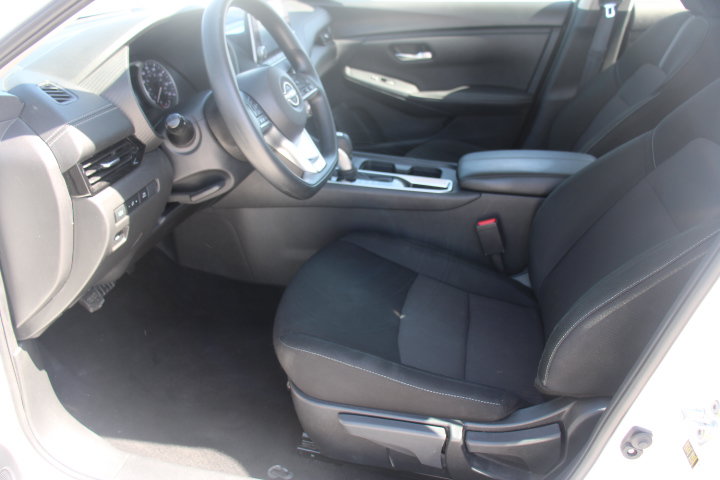 Used 2025 Nissan Sentra SV FWD image 11