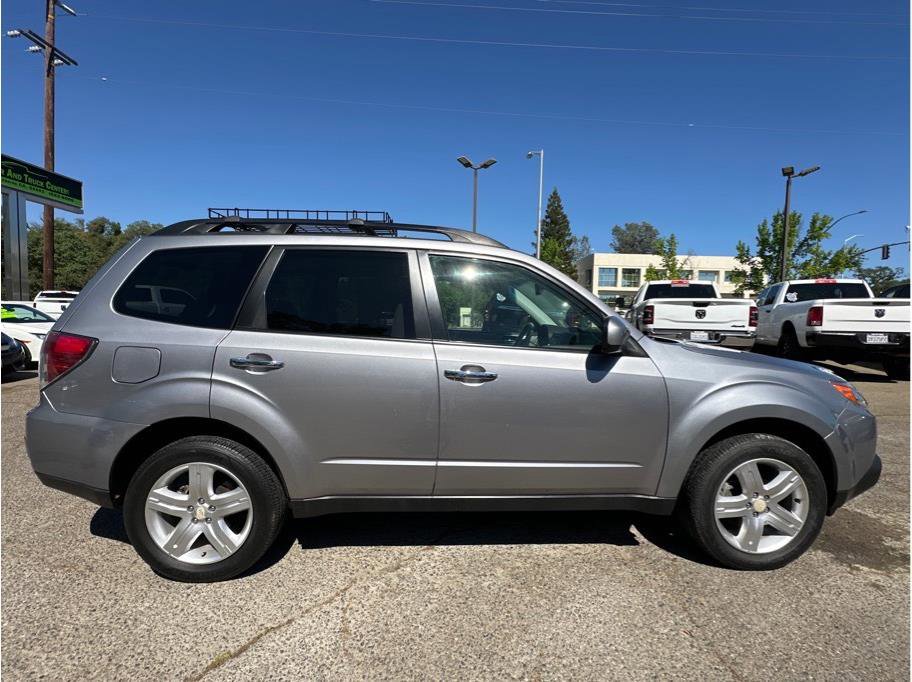 Used 2010 Subaru Forester 2.5X Premium image 9