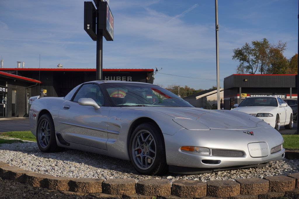 Used 2001 Chevrolet Corvette Z06 w/ Memory Pkg RWD image 9
