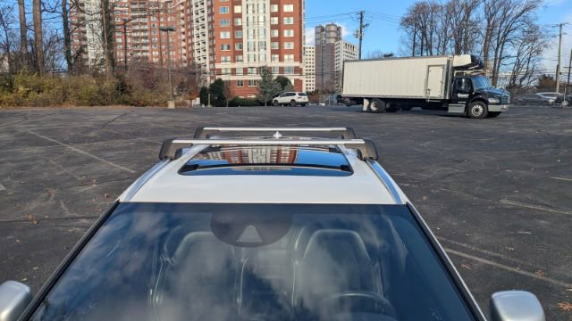 Used 2018 Volvo XC60 T6 R-Design w/ Convenience Package image 15